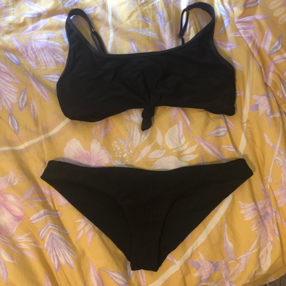 Like New Black Frankie’s Ribbed Bikini set